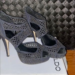 Aldo caged pumps